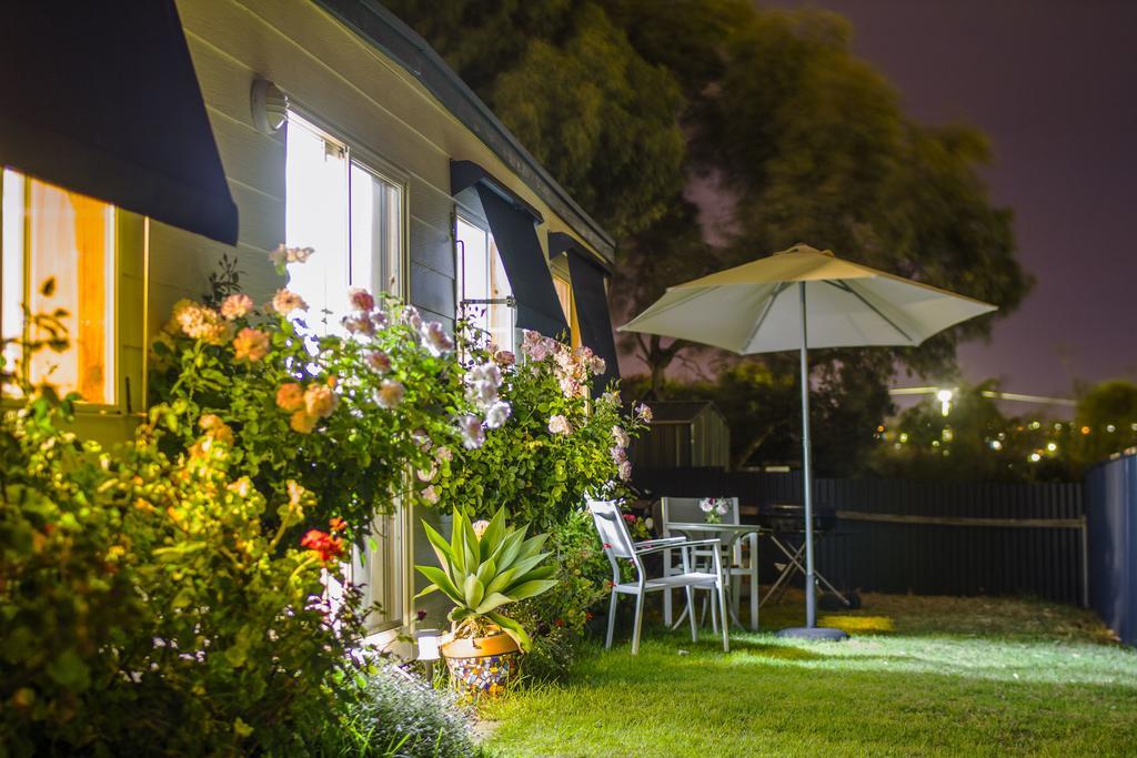 Moana Beach Sunset Holiday Accommodation A Экстерьер фото
